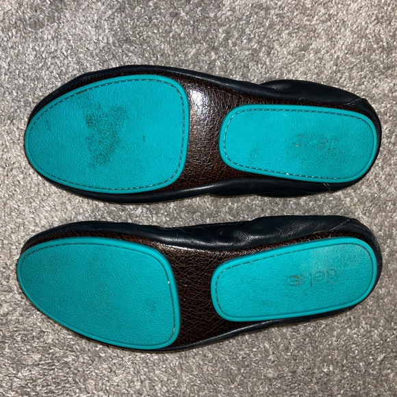 Tieks matte black ballet flats size 8 - Picture 3 of 9